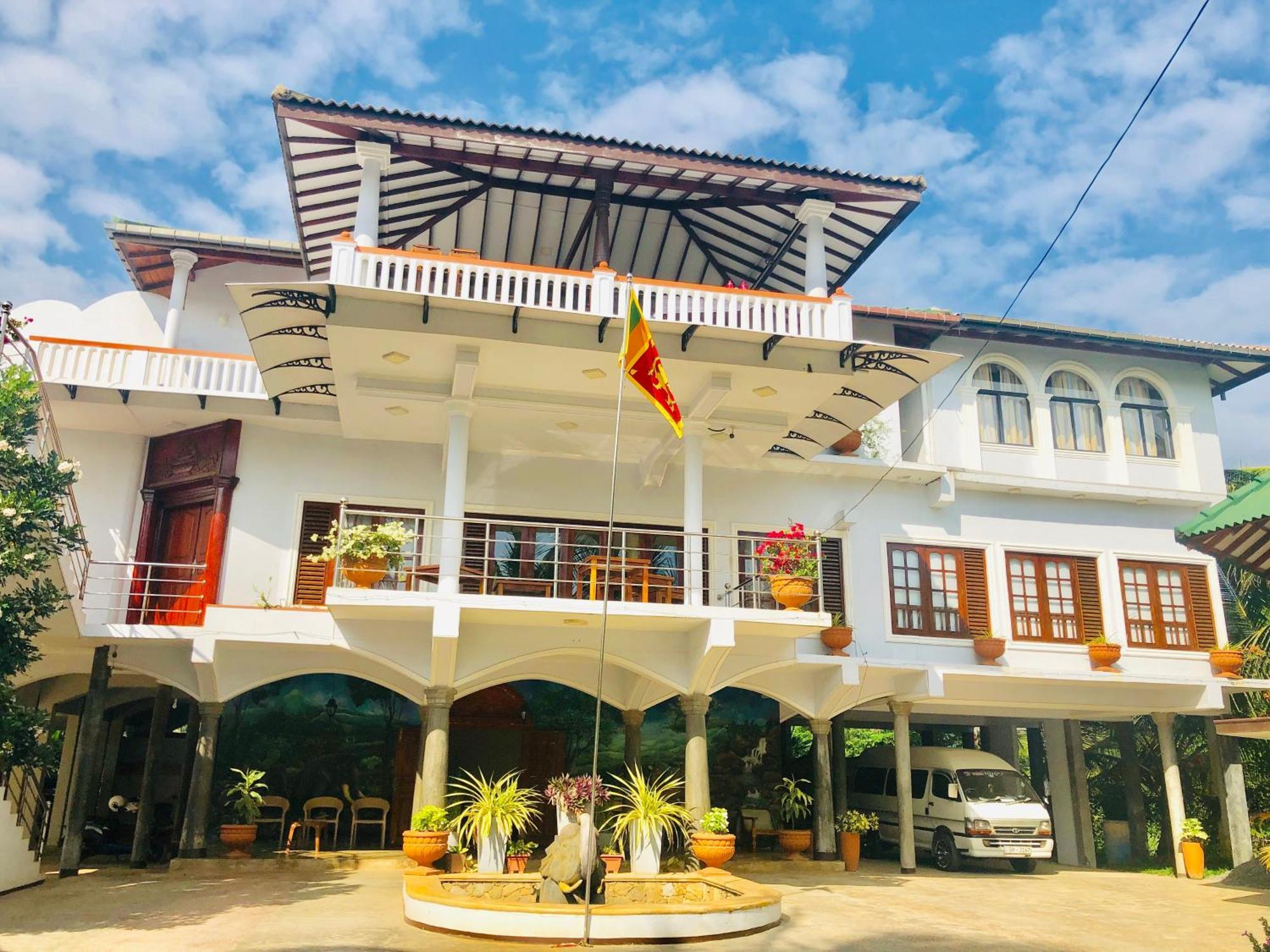 Island House Hotel Dickwella Exterior photo