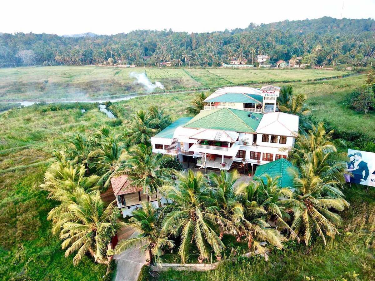 Island House Hotel Dickwella Exterior photo